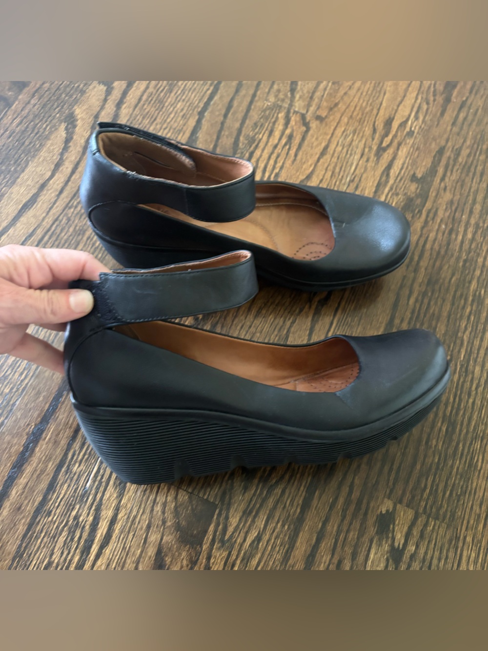 Clarks Clarene Tide Leather Wedge Shoes
Black Mary Jane Pump Ankle Strap 9